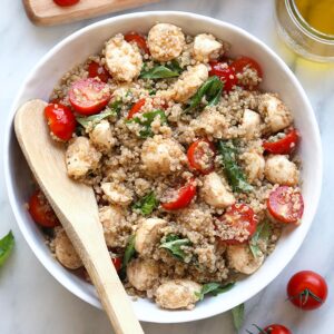 Easy Protein-Packed Caprese Quinoa Salad for Summer